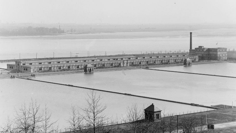 Chain of Rocks Treatment Plant (circa. 1915)